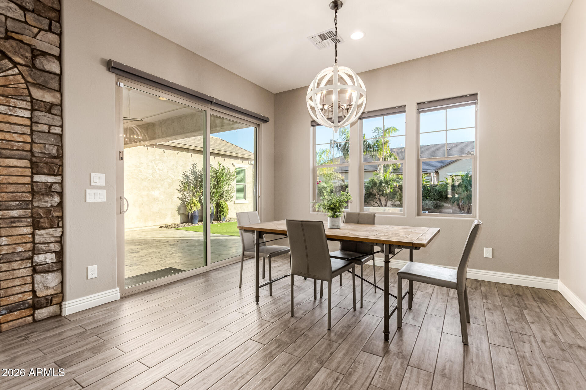 3541 E AQUARIUS Place