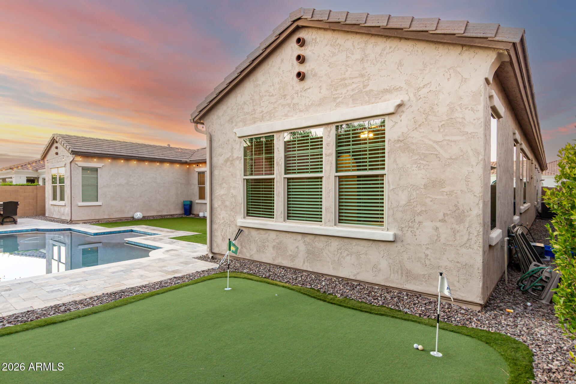 3541 E AQUARIUS Place