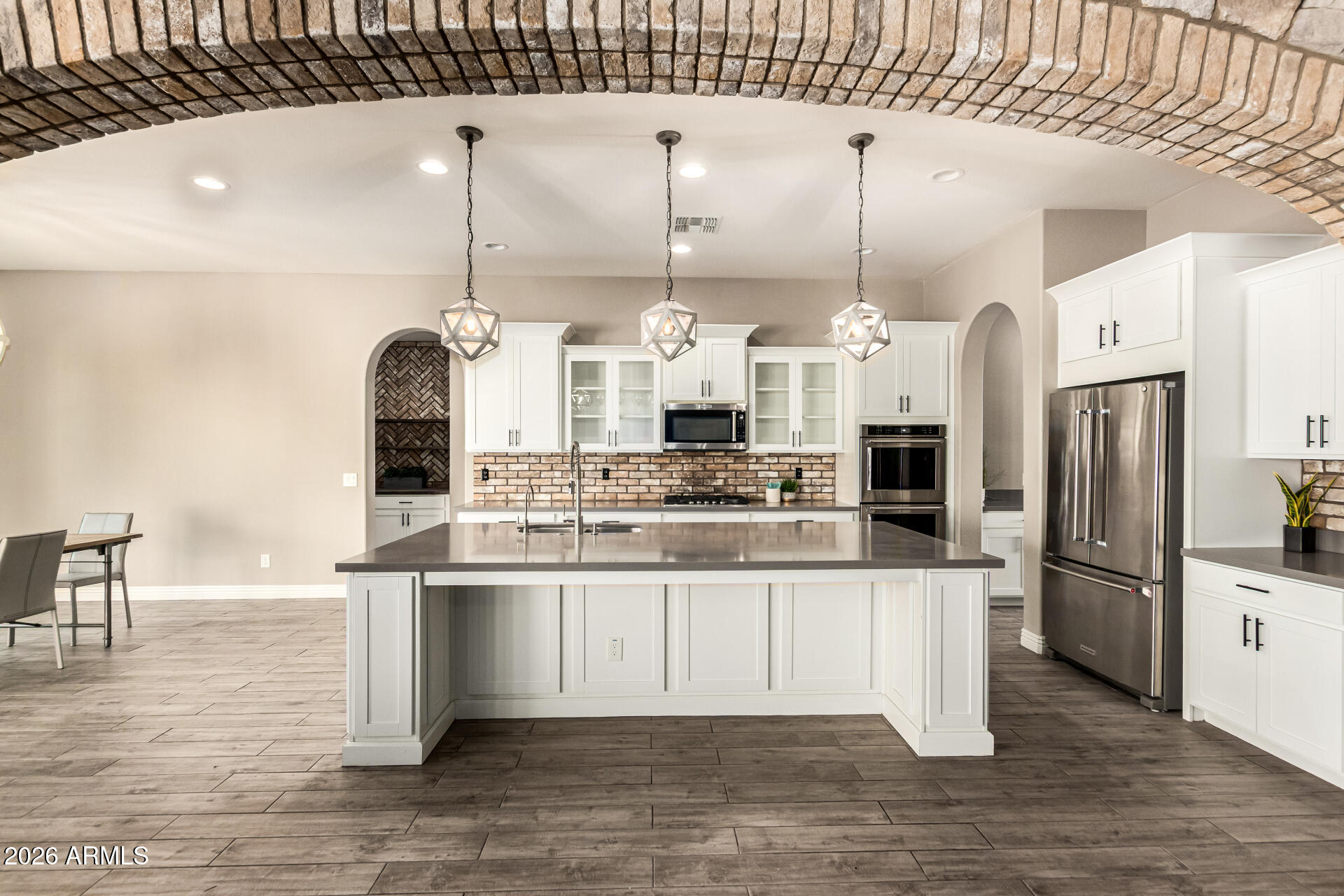 3541 E AQUARIUS Place