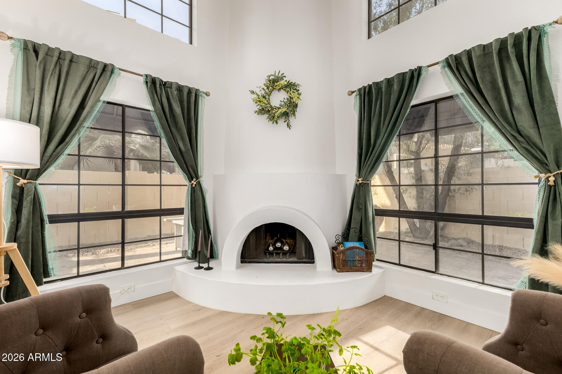 5002 E SIESTA Drive 1