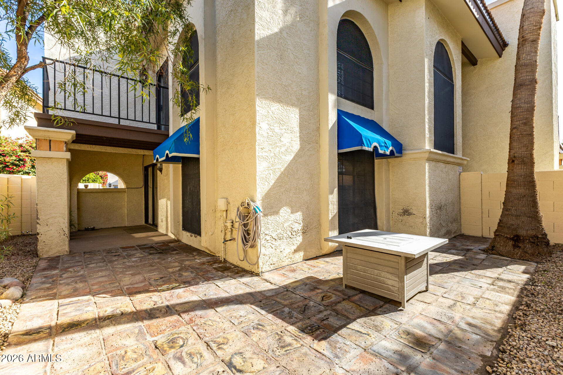 5002 E SIESTA Drive 1