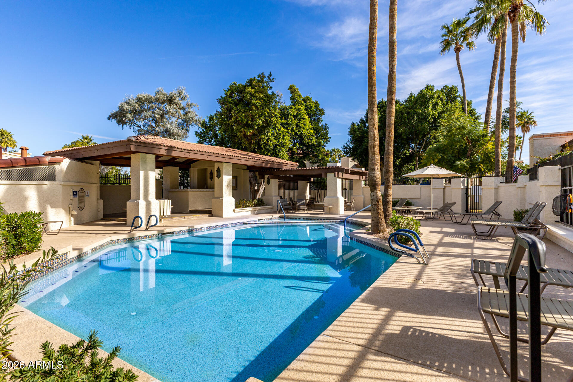 5002 E SIESTA Drive 1