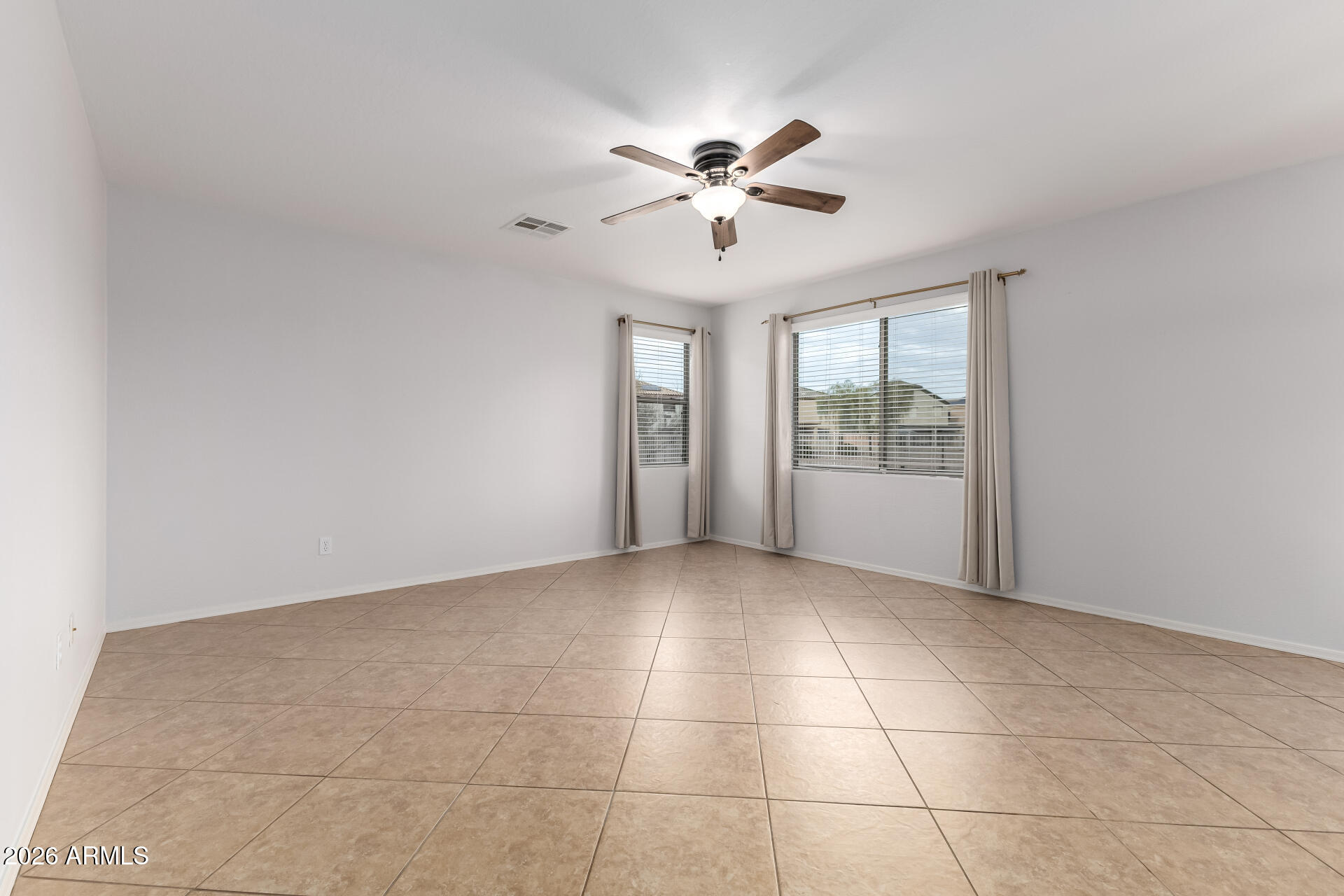 782 W THUNDERBIRD Court