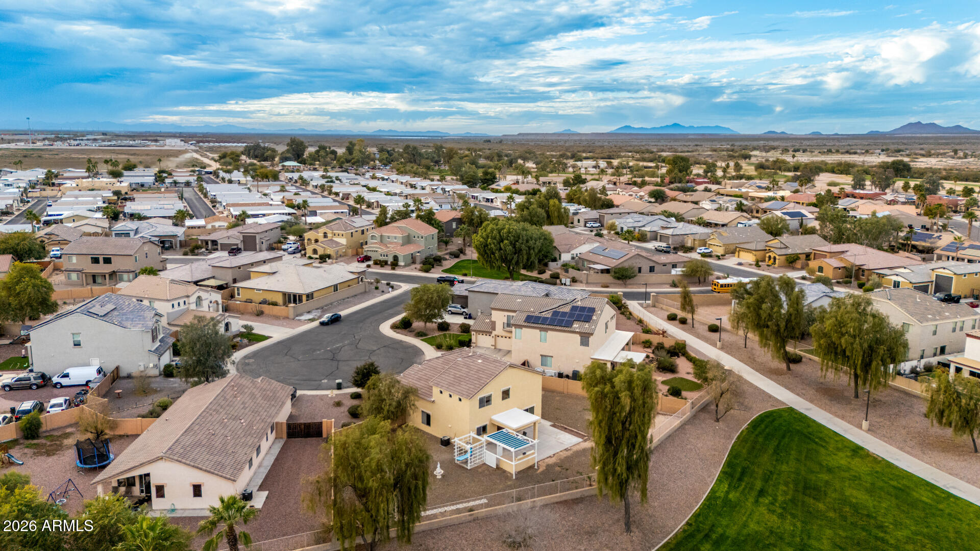 782 W THUNDERBIRD Court