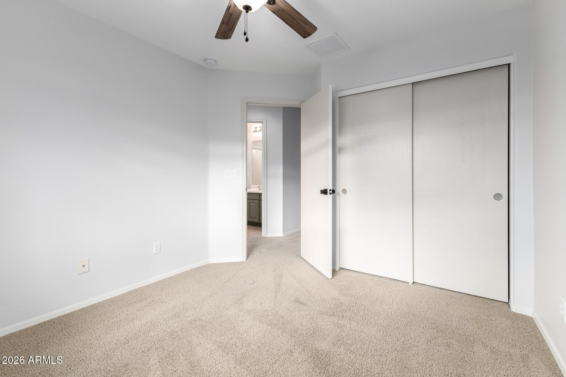 782 W THUNDERBIRD Court