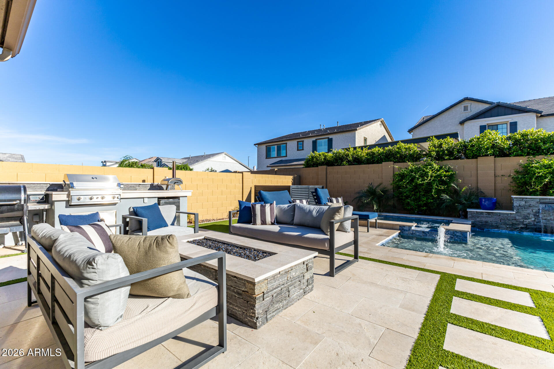 2285 E ATHENA Avenue