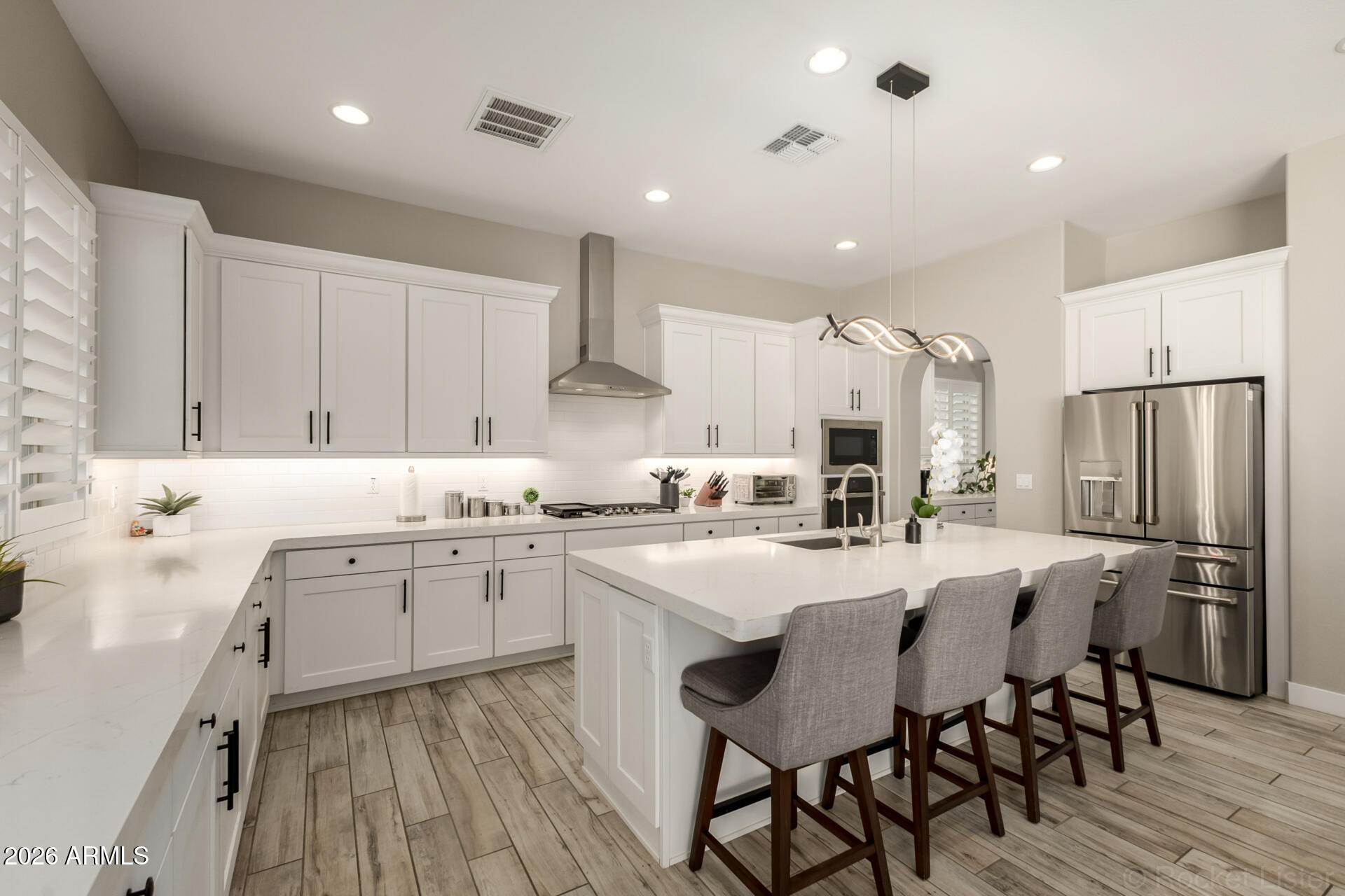 2285 E ATHENA Avenue