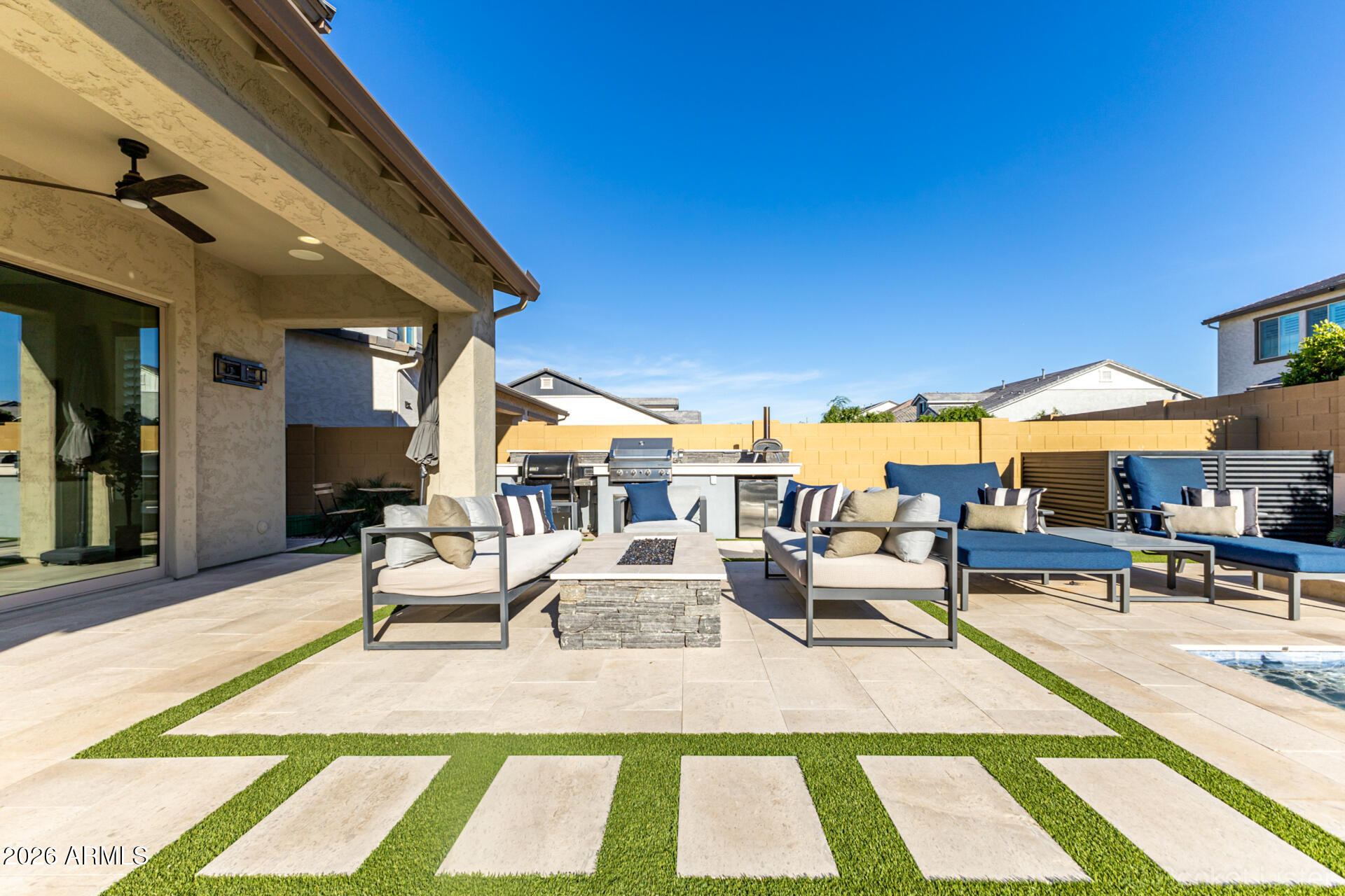 2285 E ATHENA Avenue