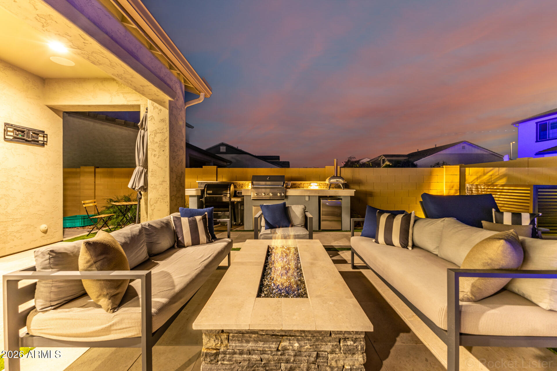 2285 E ATHENA Avenue