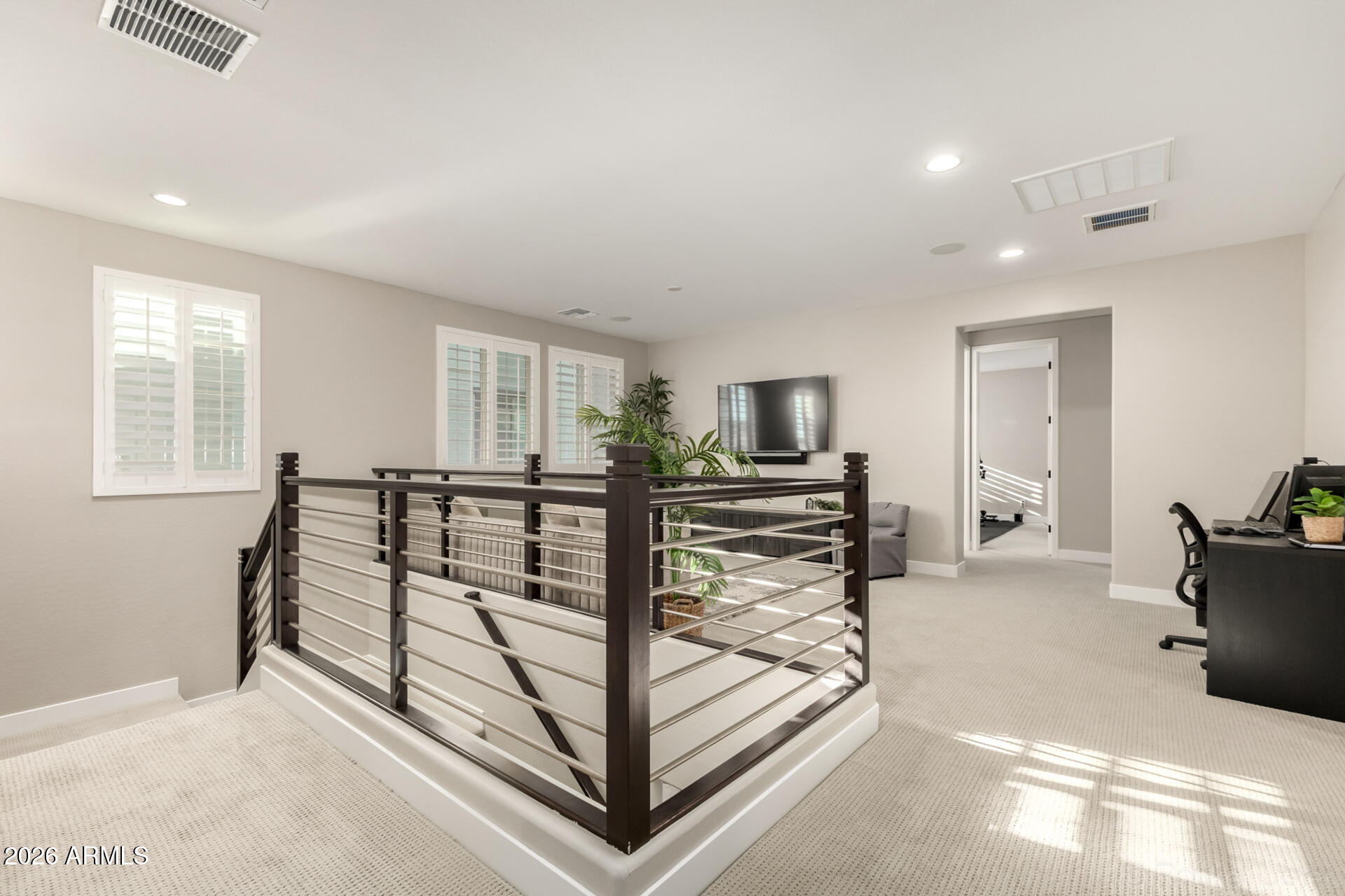 2285 E ATHENA Avenue