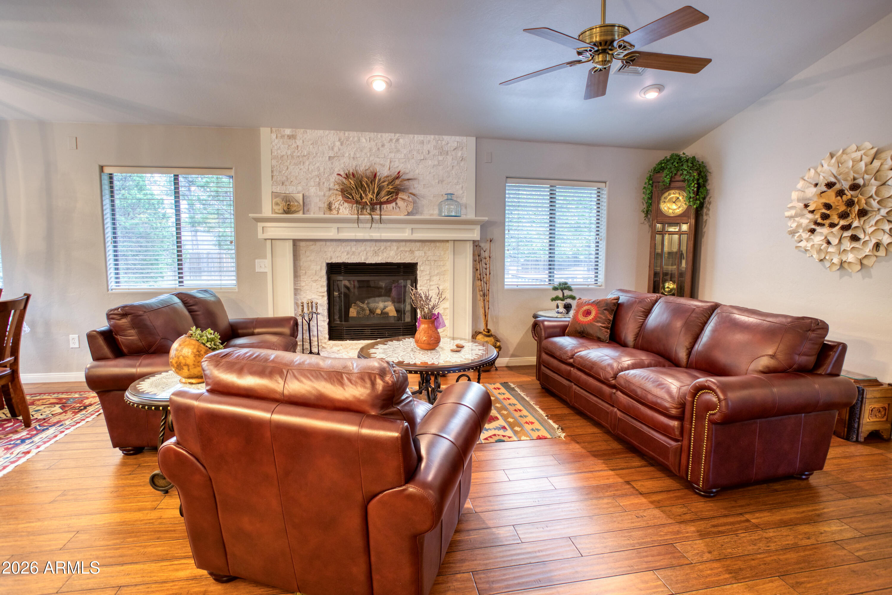 955 Rainbow View Drive