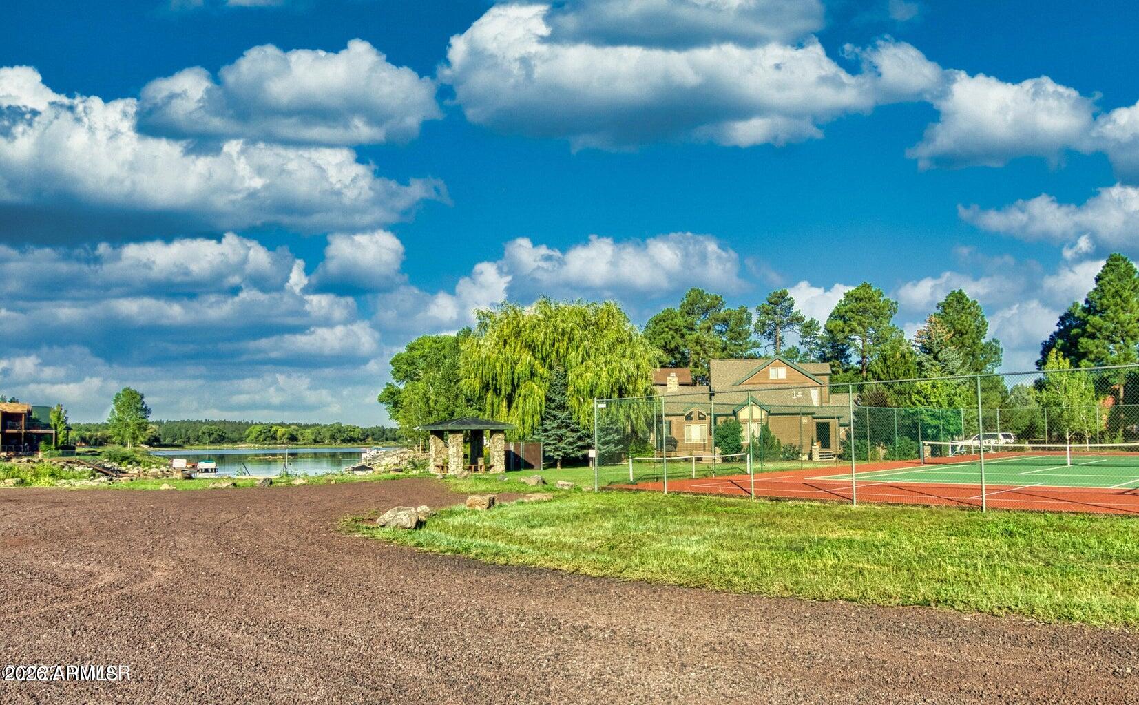 955 Rainbow View Drive
