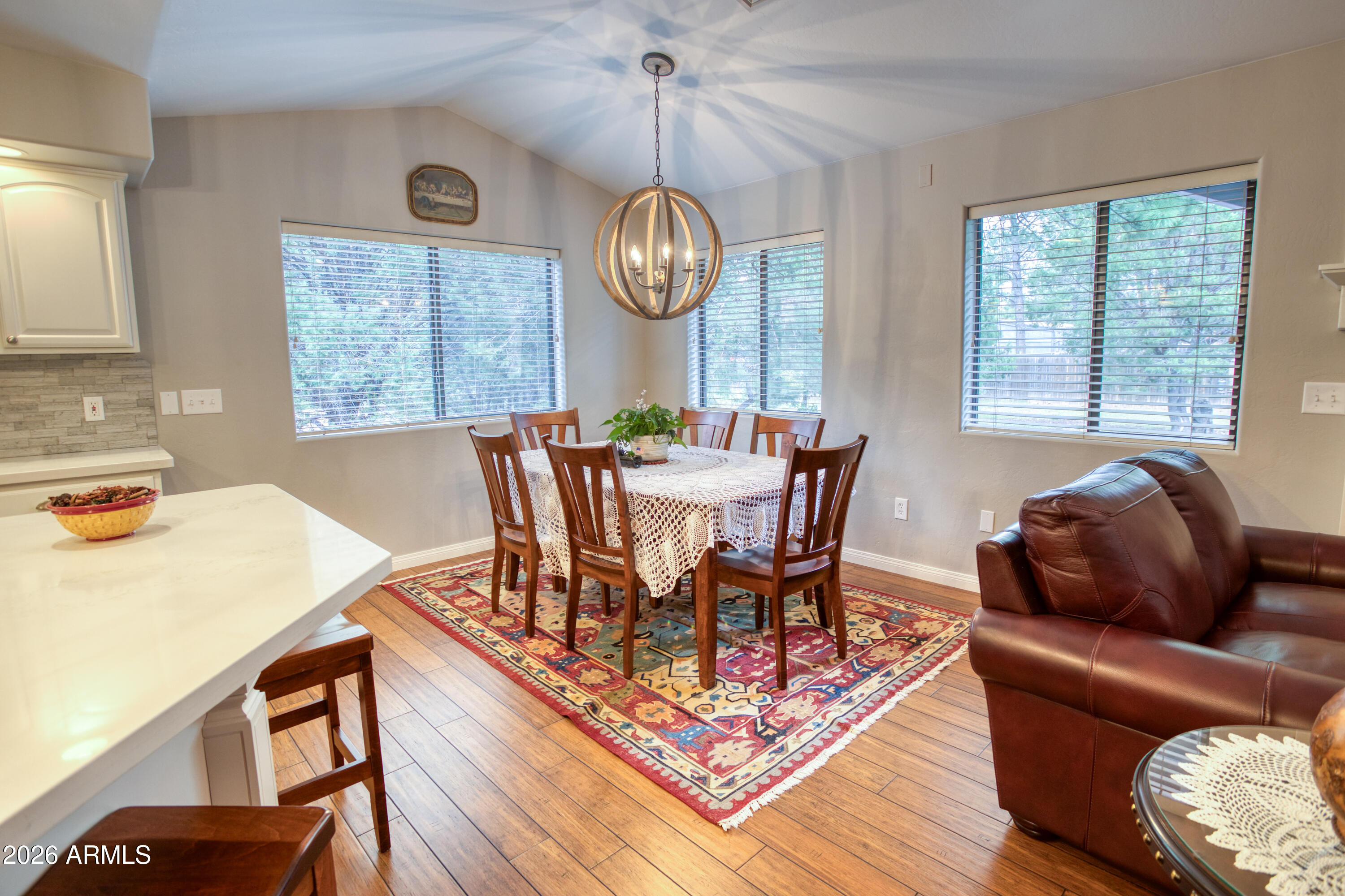 955 Rainbow View Drive