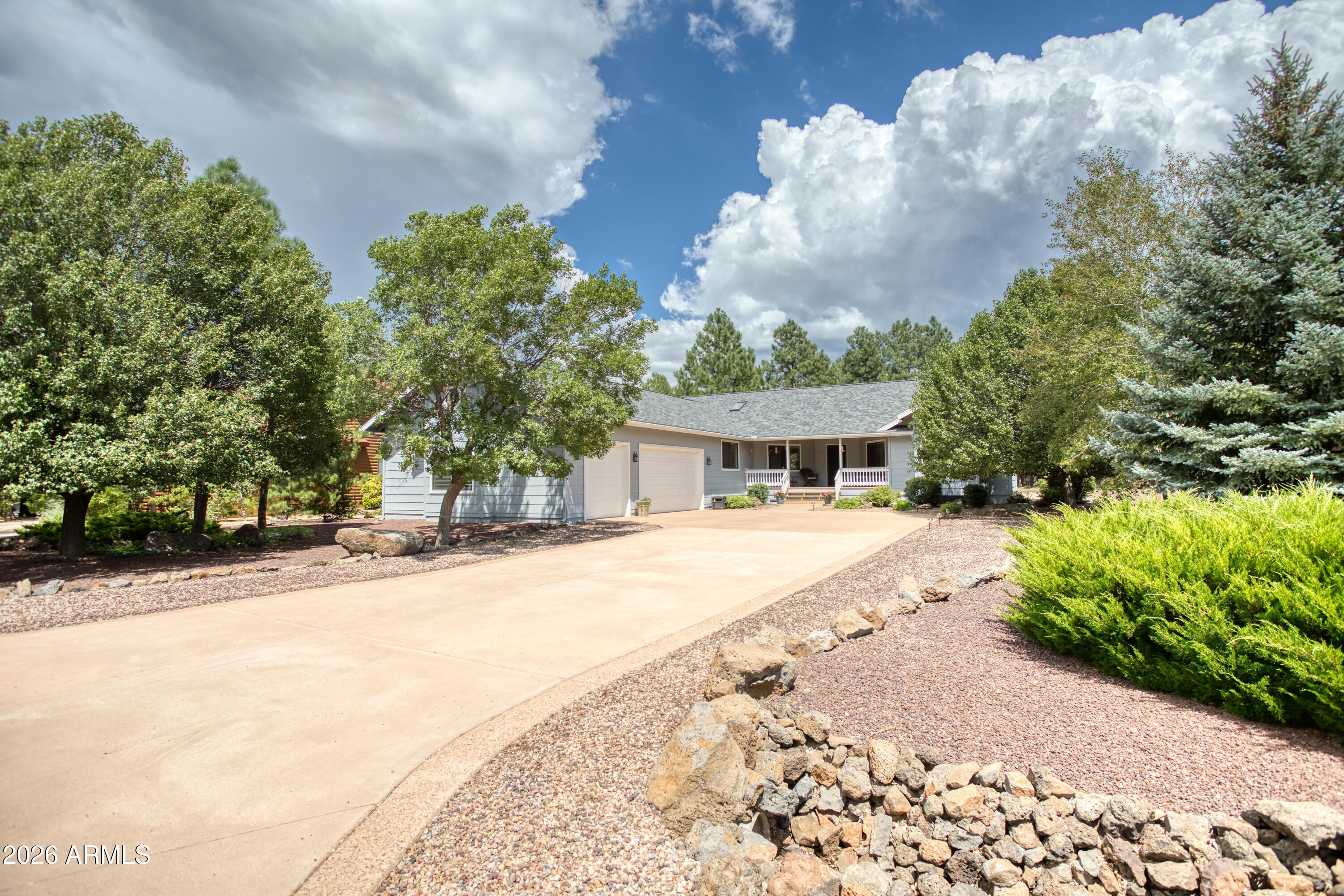 955 Rainbow View Drive