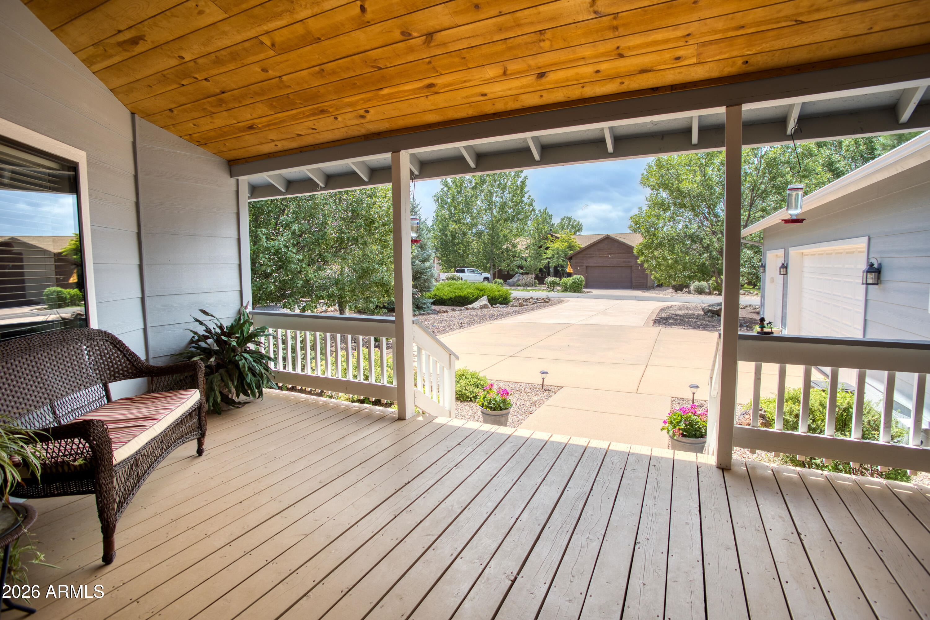 955 Rainbow View Drive