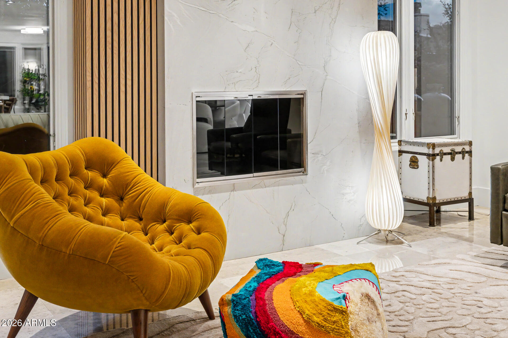 122 E LOMA VISTA Drive