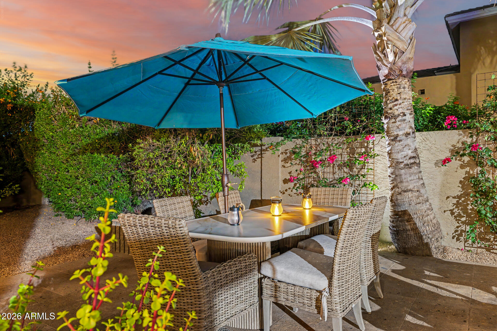 122 E LOMA VISTA Drive