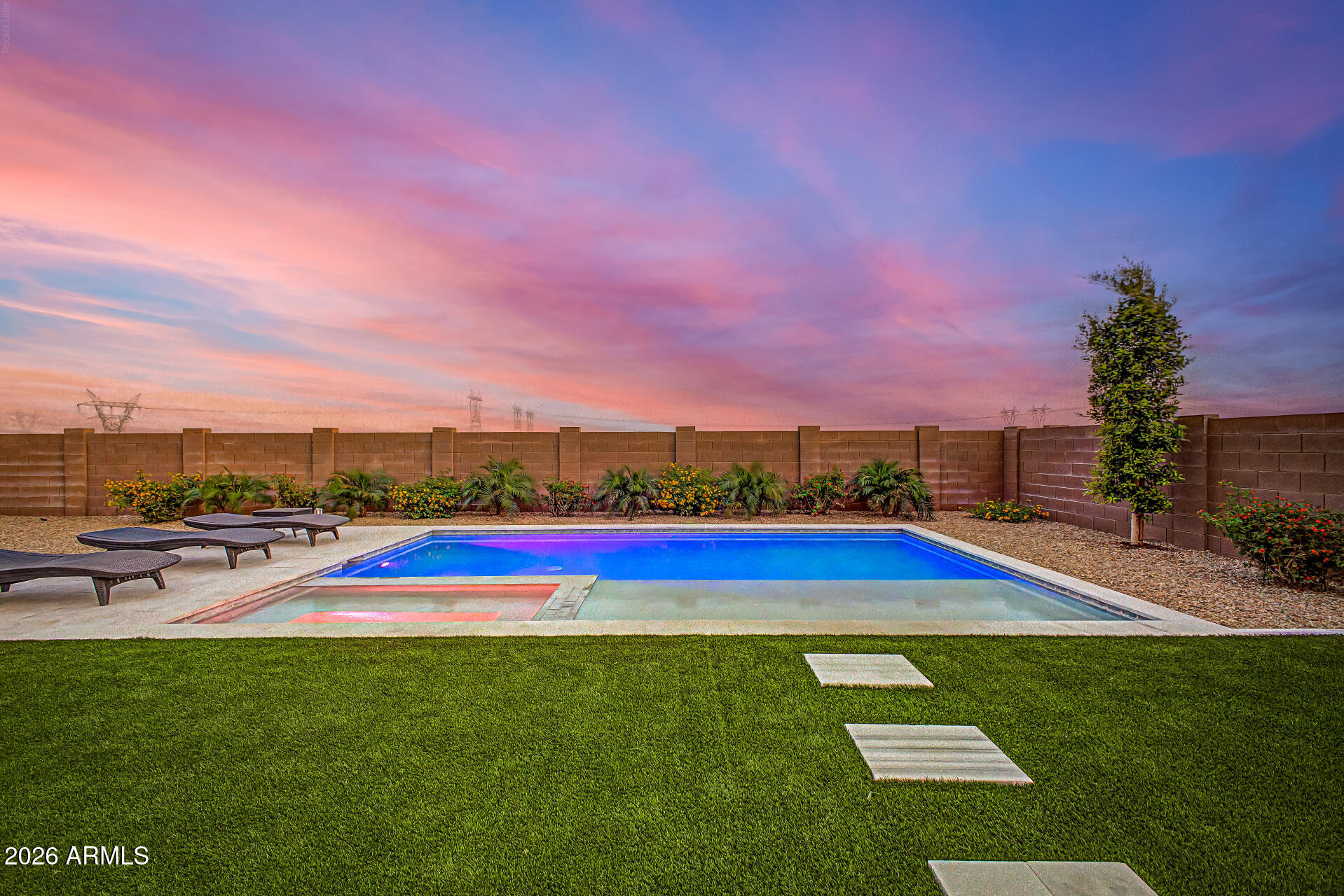 14037 W MARIPOSA GRANDE