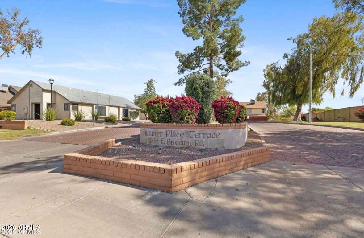 2455 E BROADWAY Road 65