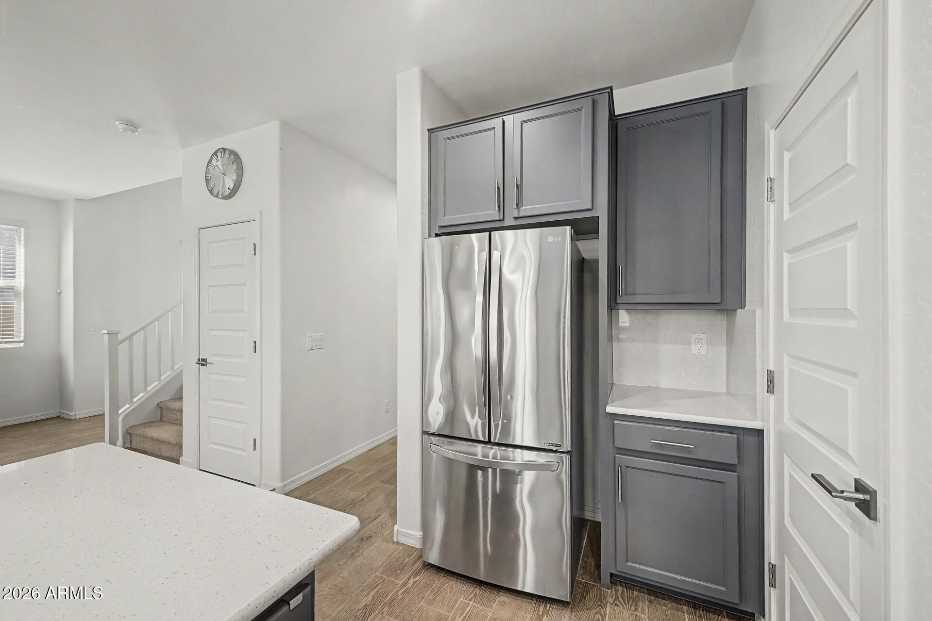 905 S CANAL Drive 14