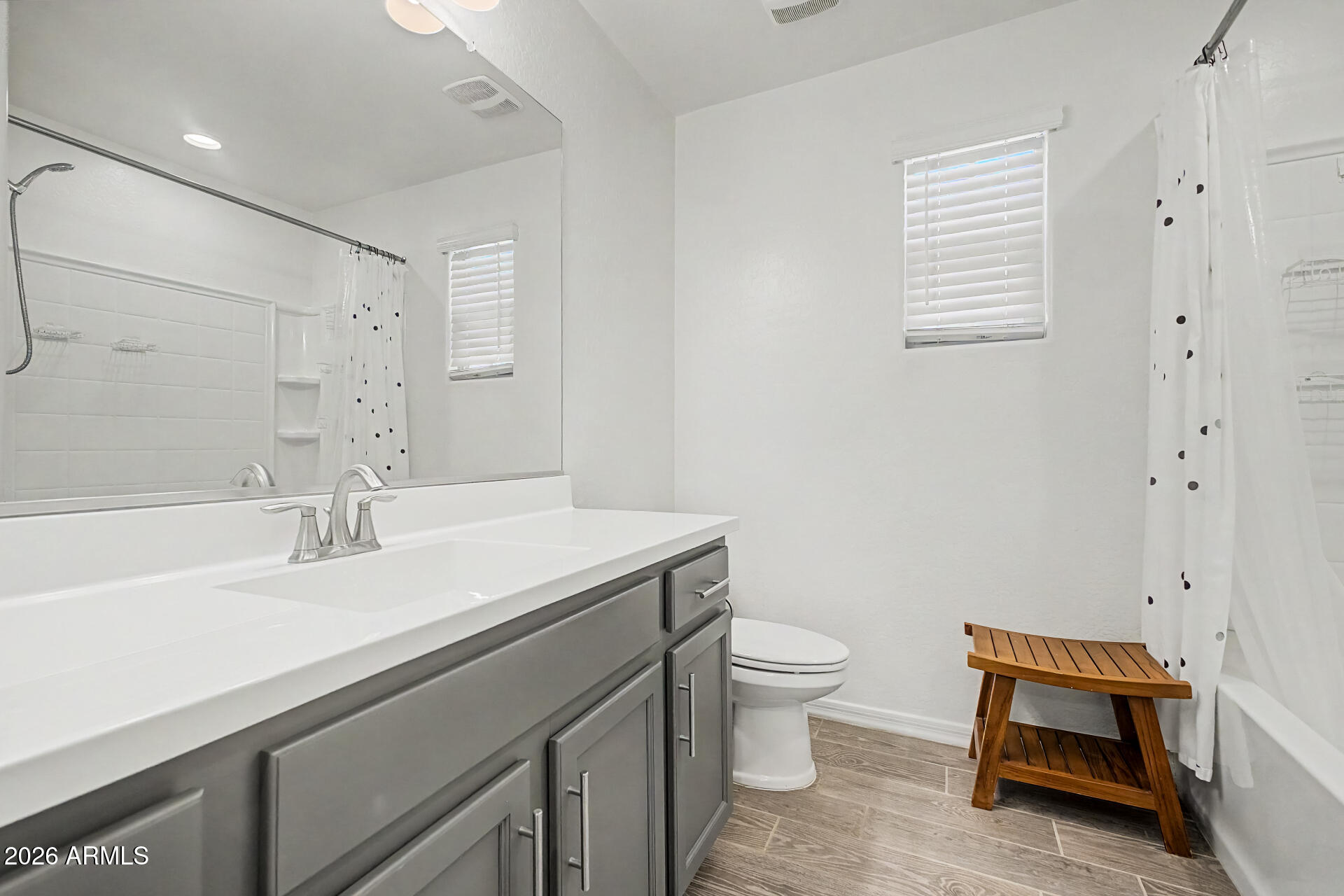 905 S CANAL Drive 14