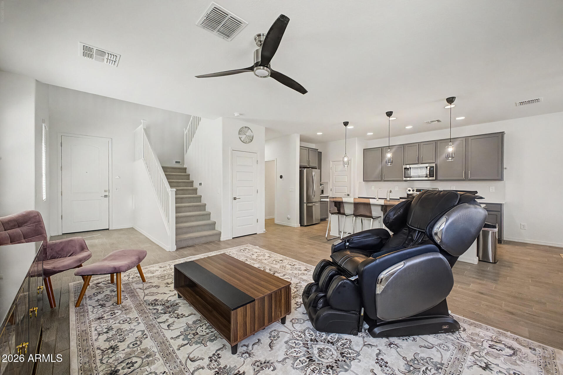 905 S CANAL Drive 14