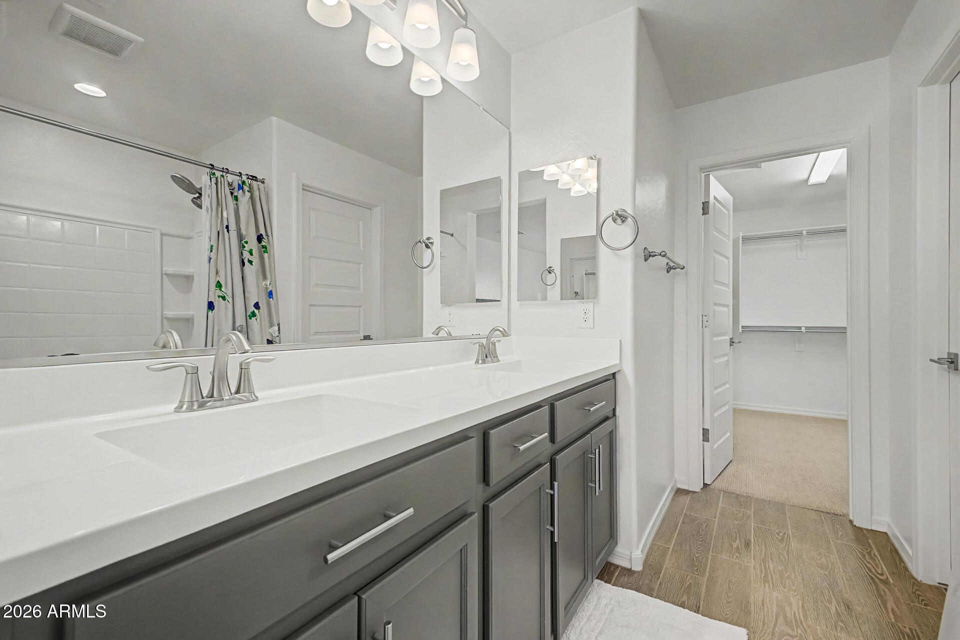 905 S CANAL Drive 14