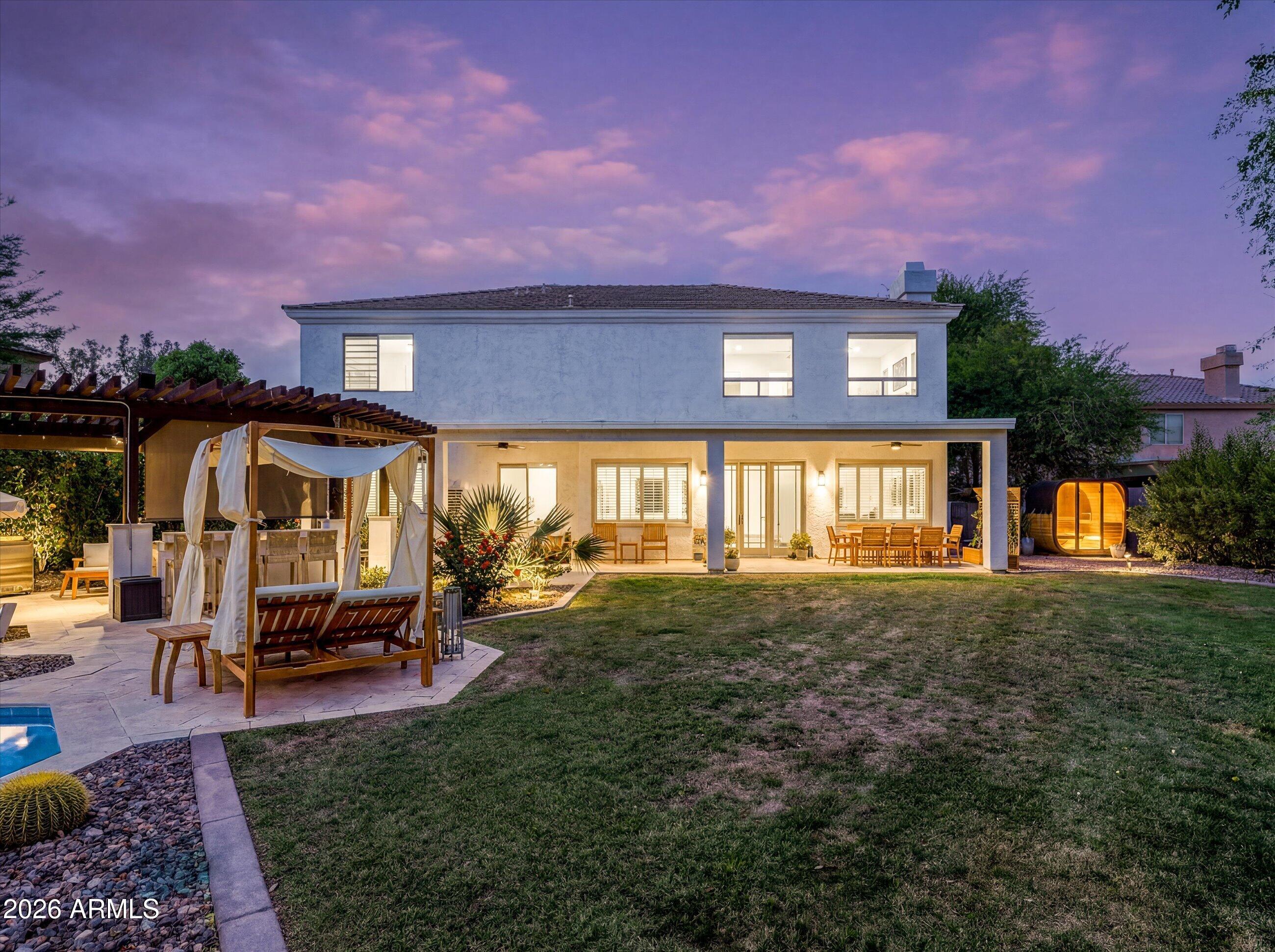 542 N DANIELSON Way