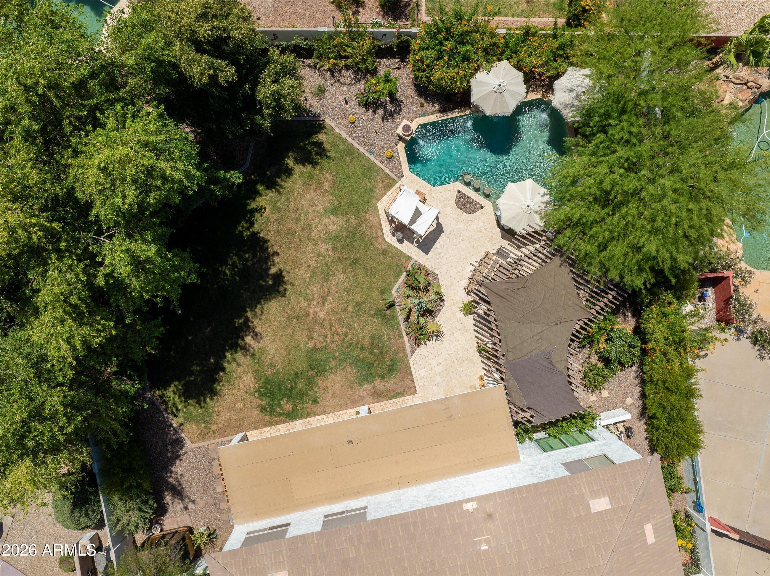 542 N DANIELSON Way