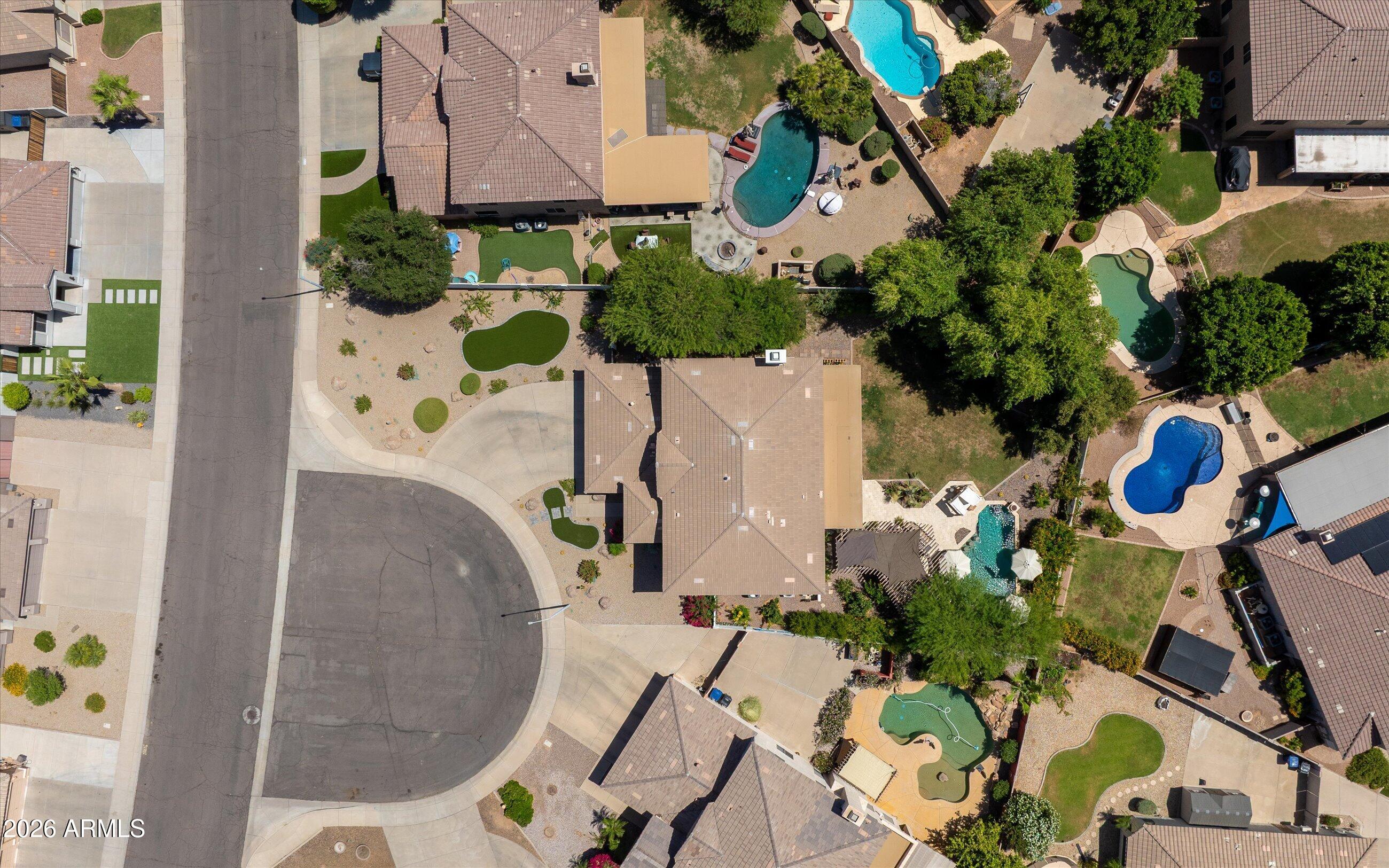 542 N DANIELSON Way