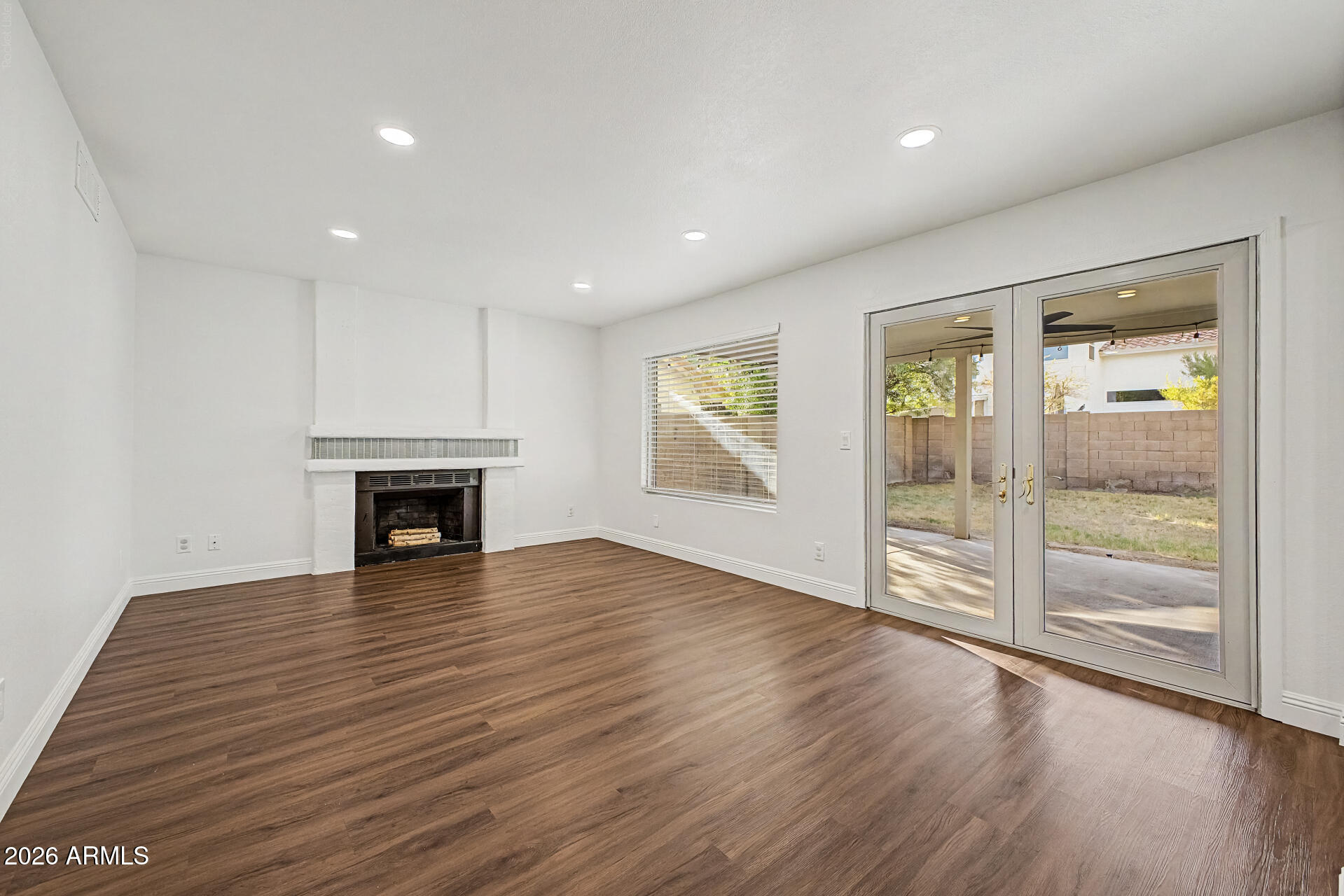 4236 E AMBERWOOD Drive