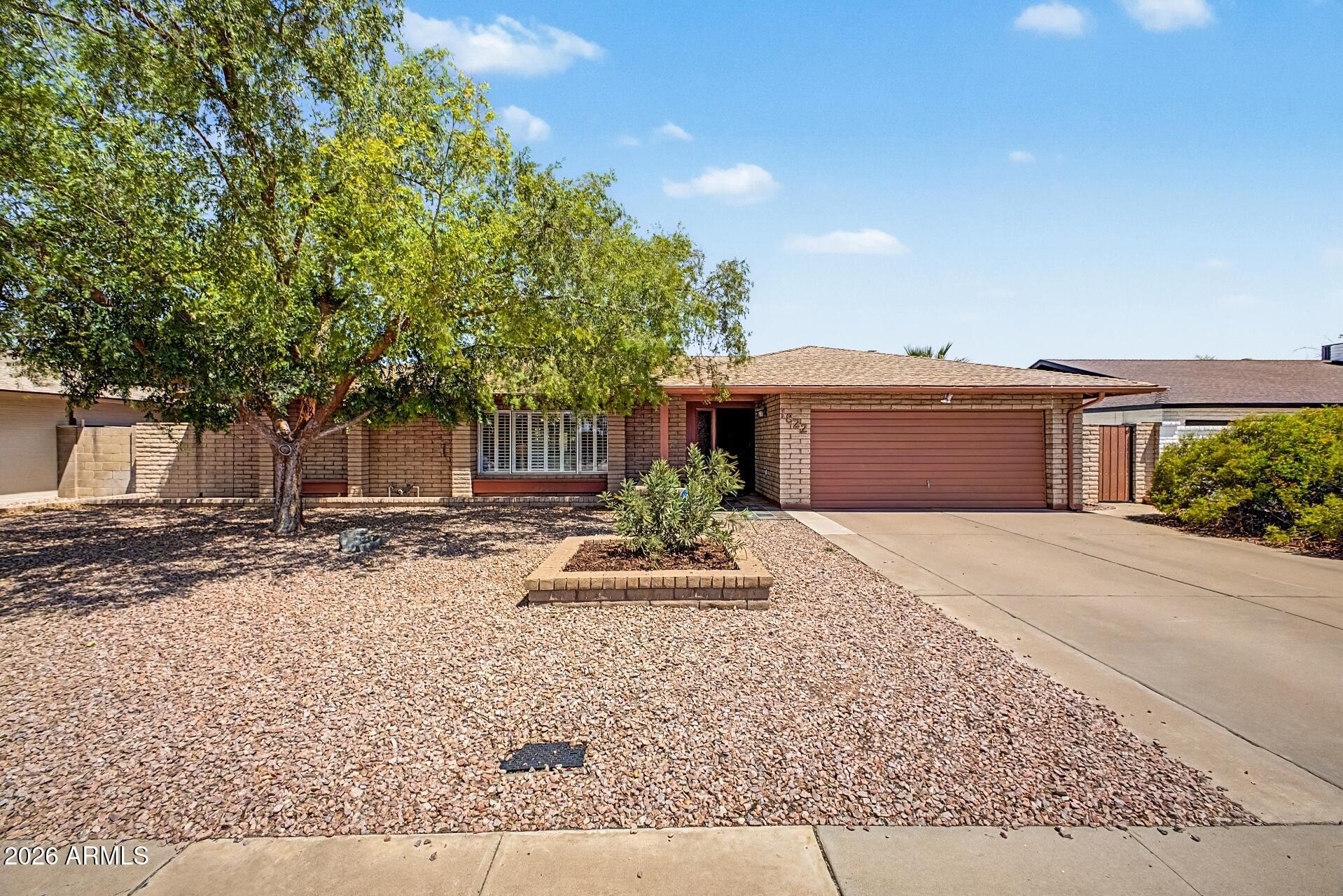 1822 E TULANE Drive