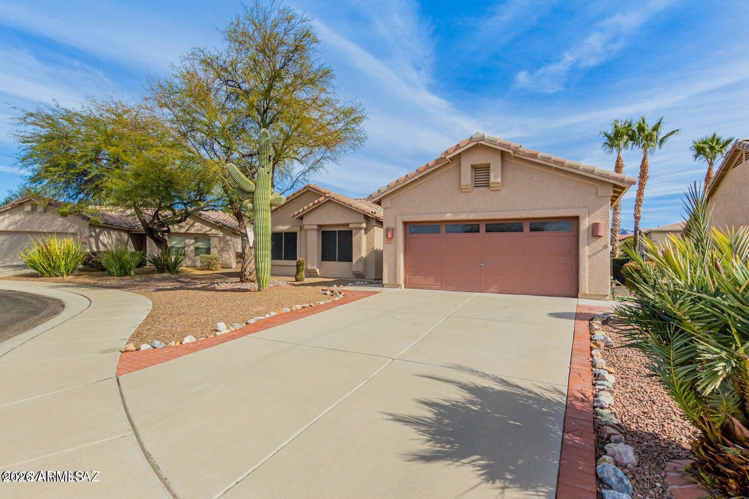 9162 N TREASURE MOUNTAIN Drive
