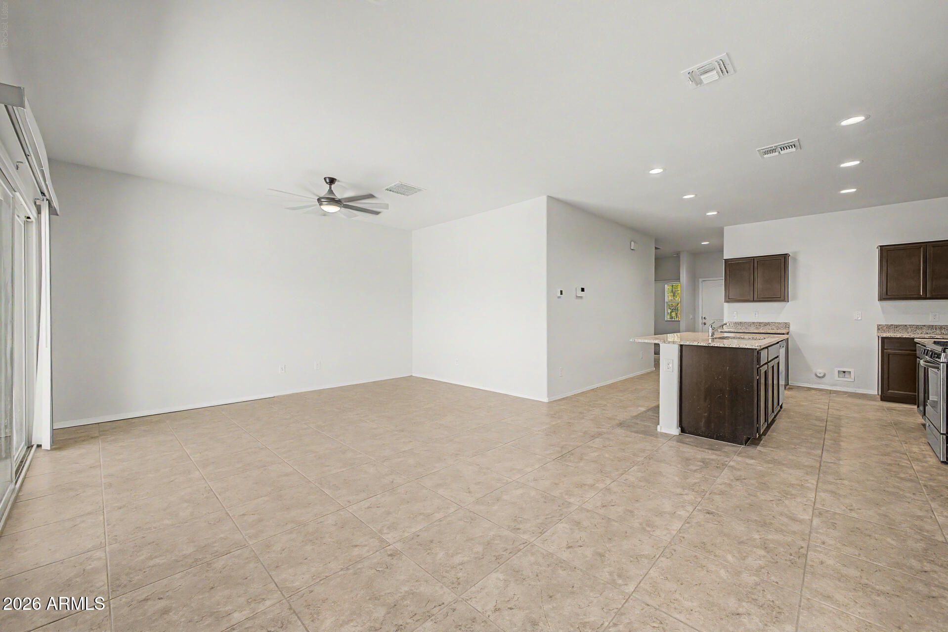 31021 W COLUMBUS Avenue