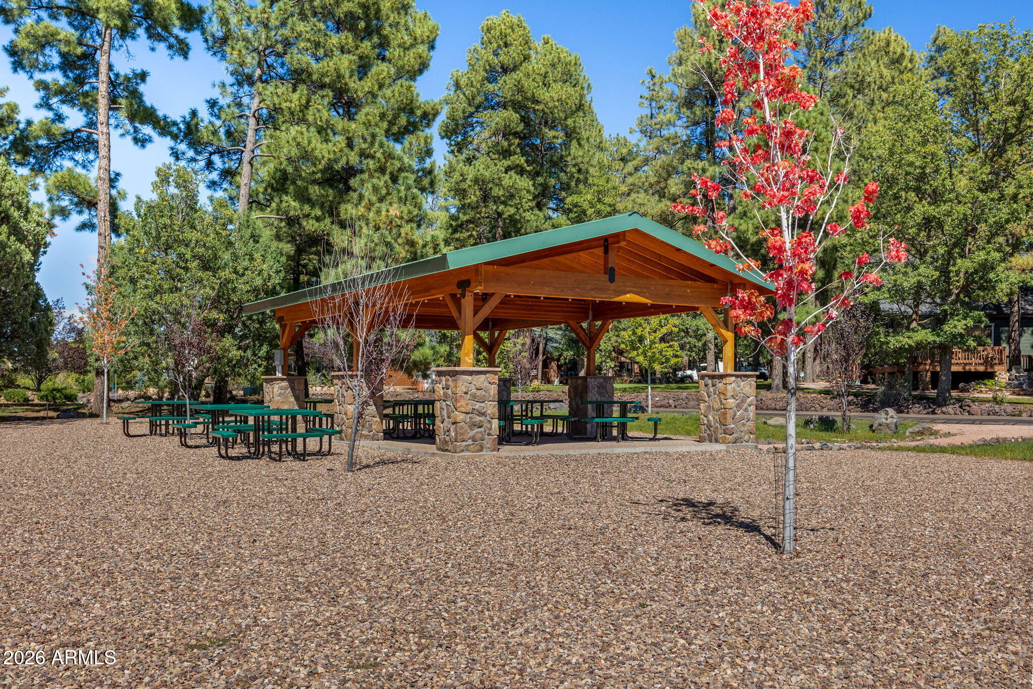942 PINE CREEK Drive