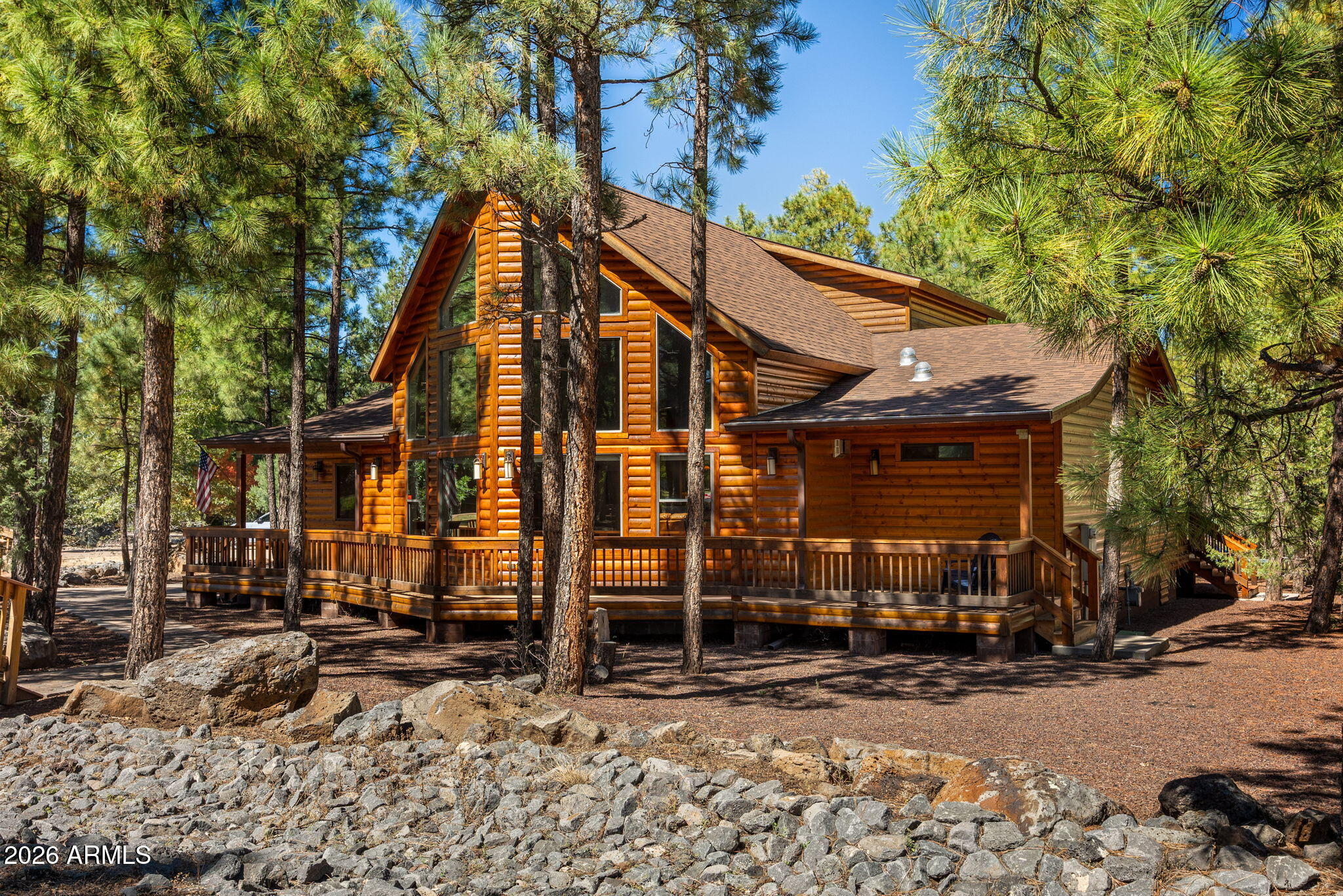 942 PINE CREEK Drive