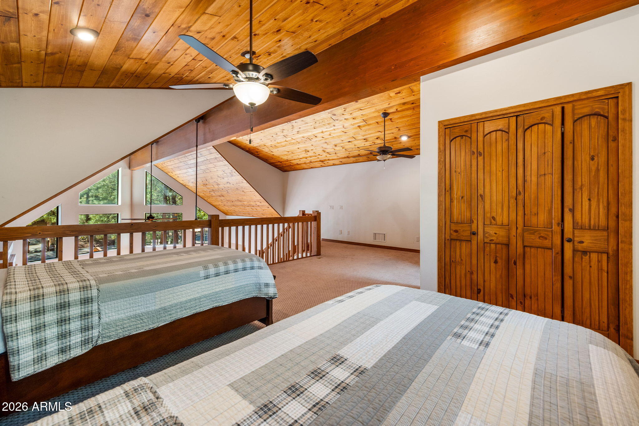 942 PINE CREEK Drive