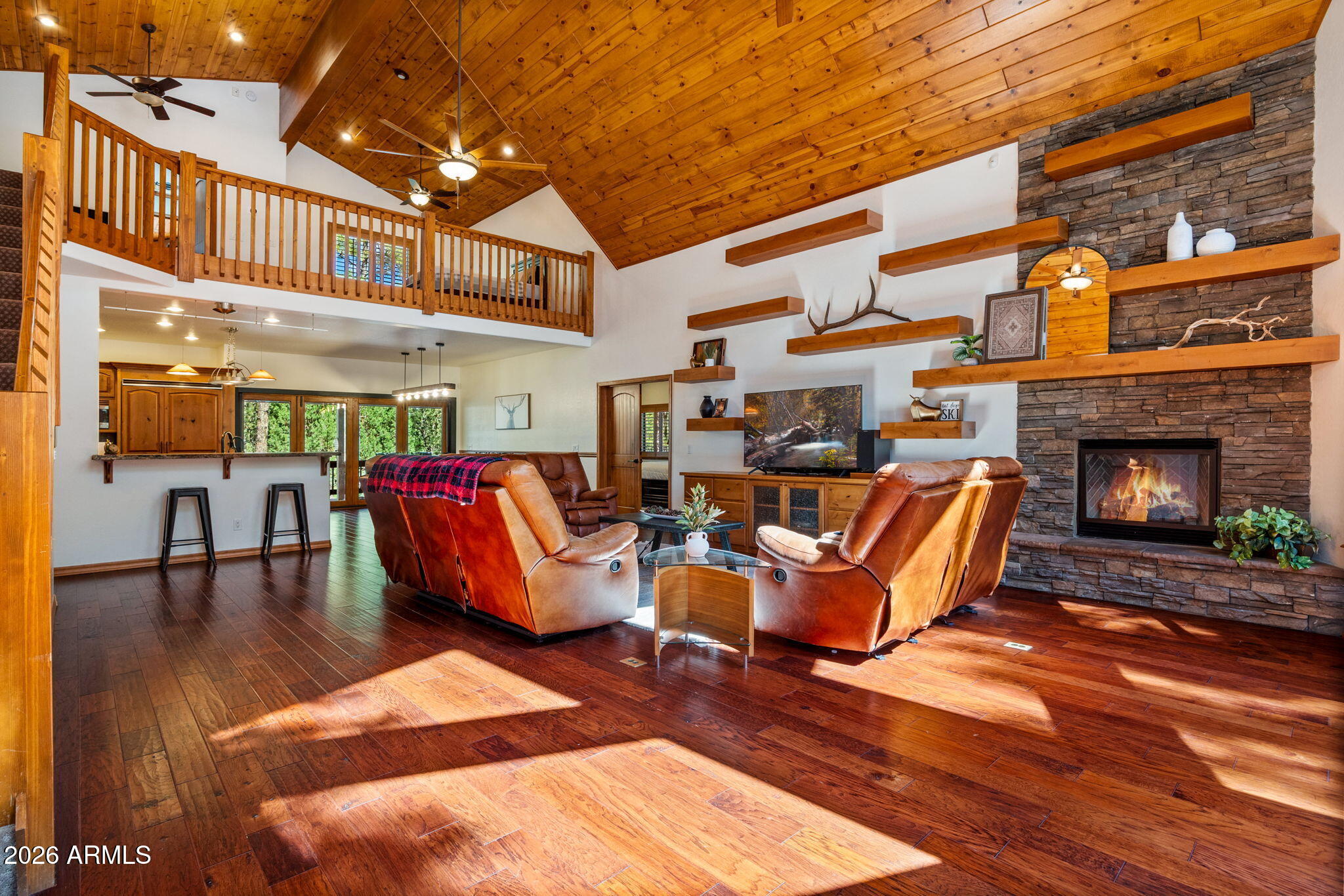 942 PINE CREEK Drive
