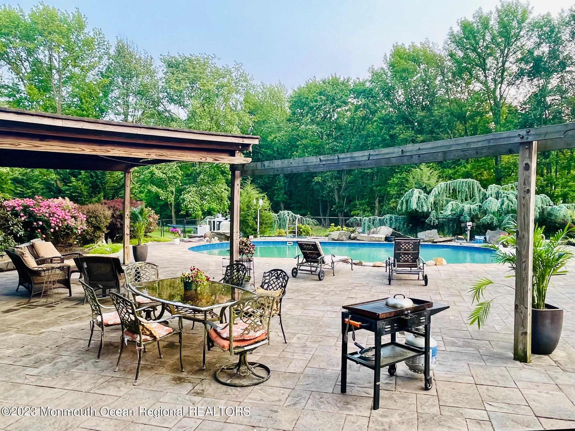 387 Schoolhouse Road