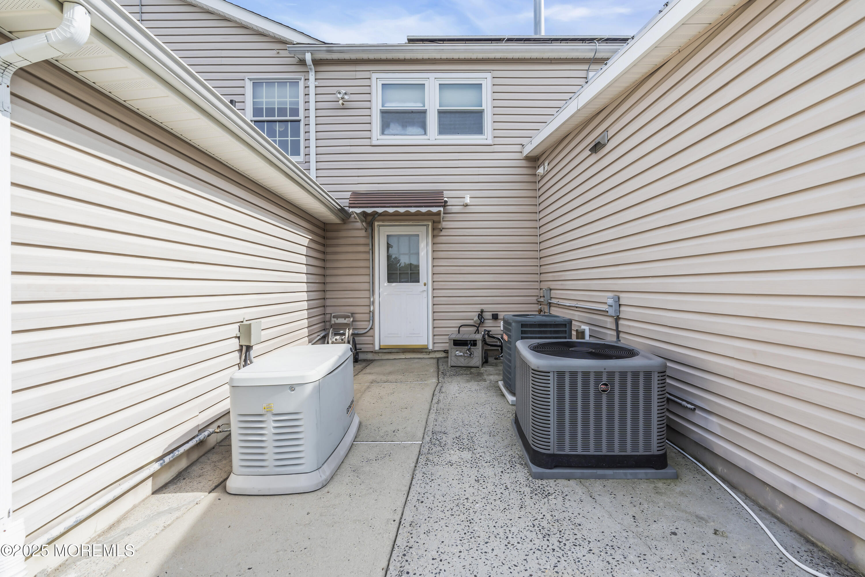 17 Yorktowne Drive