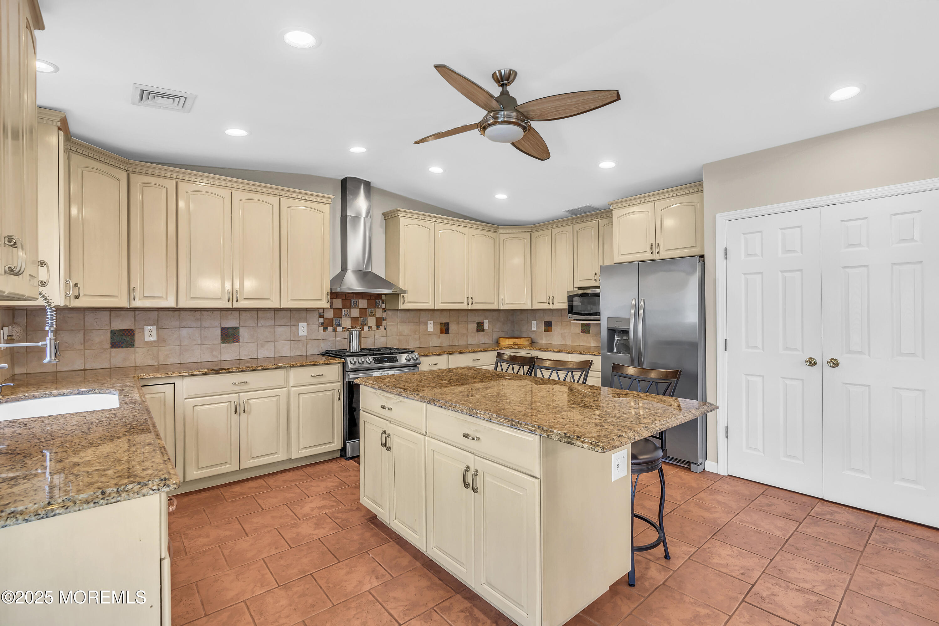 17 Yorktowne Drive