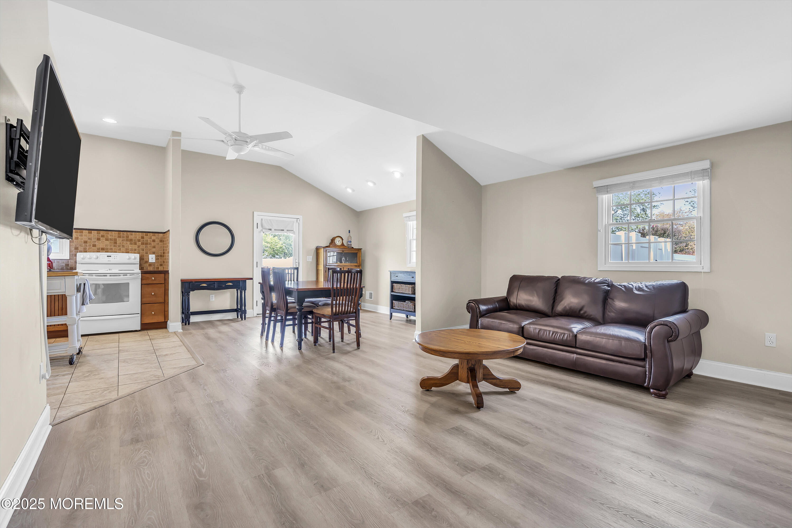 17 Yorktowne Drive