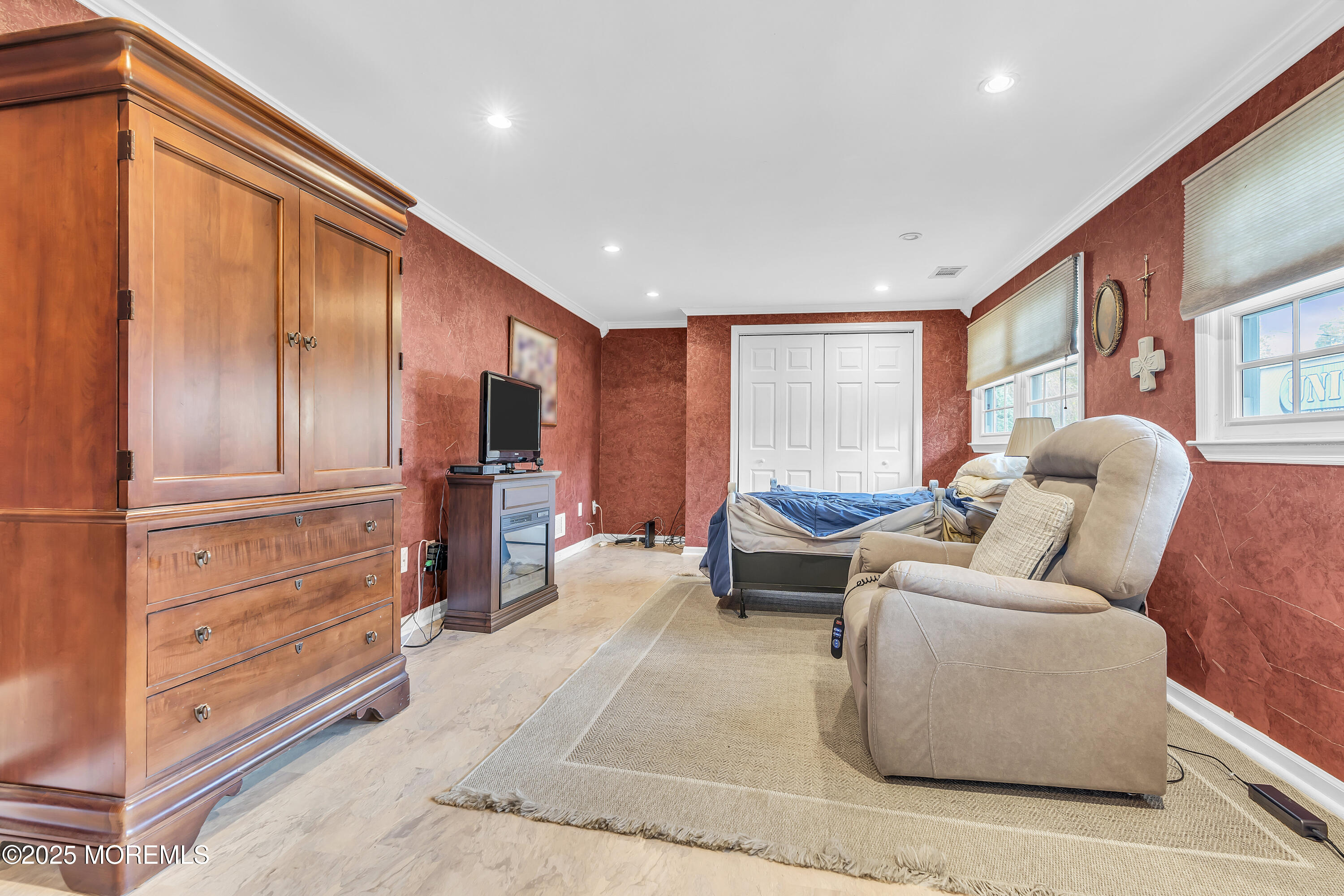 17 Yorktowne Drive