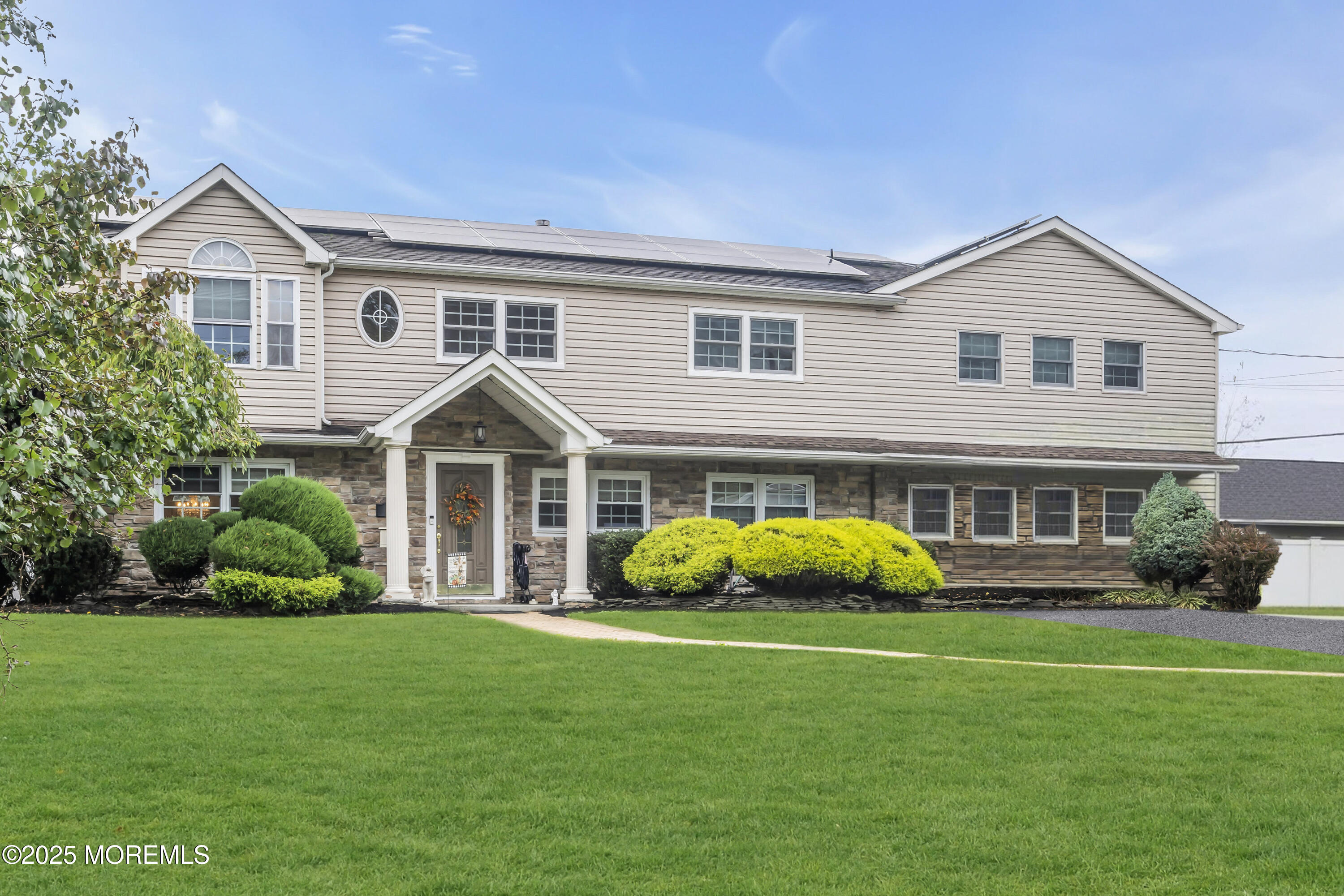 17 Yorktowne Drive
