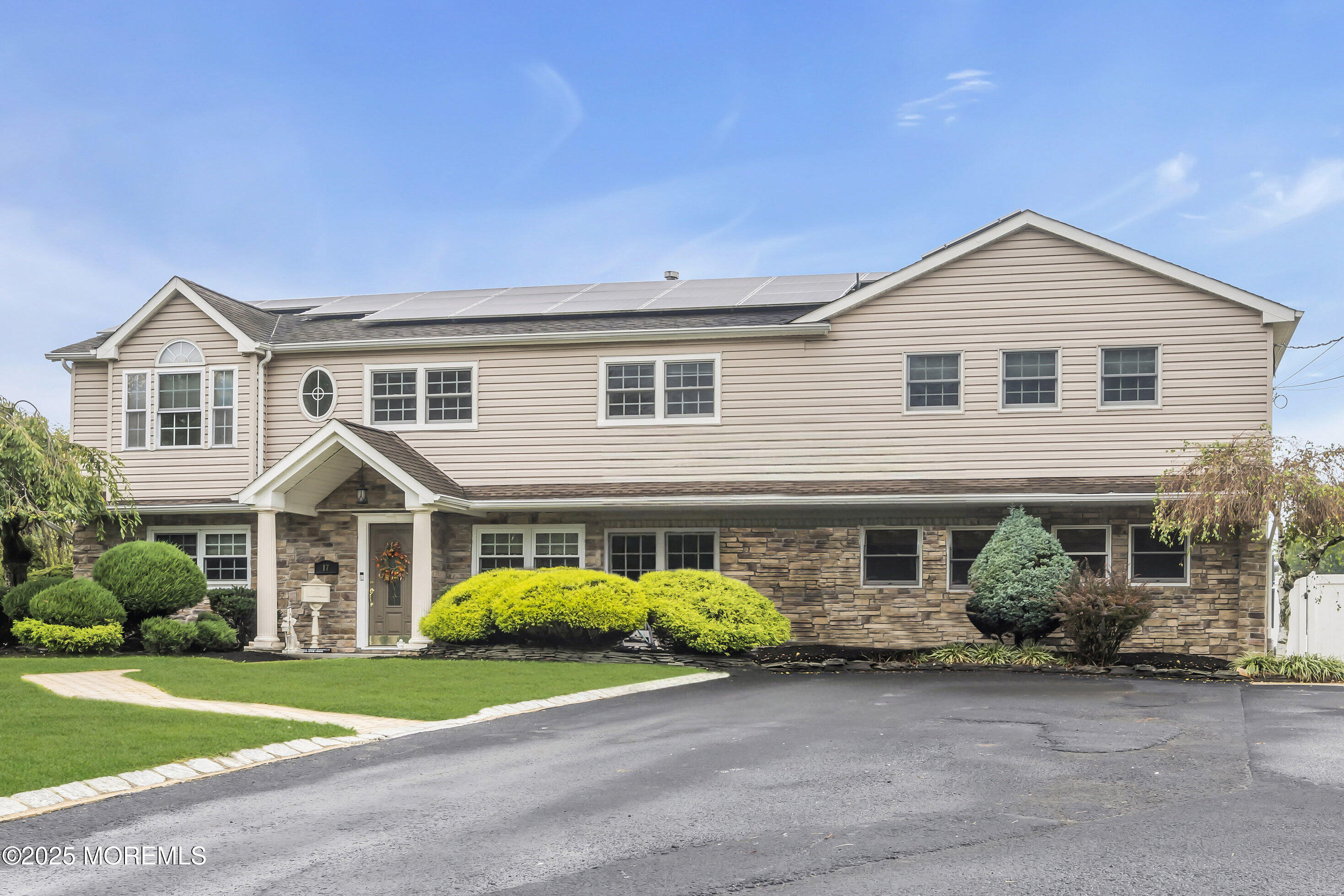 17 Yorktowne Drive