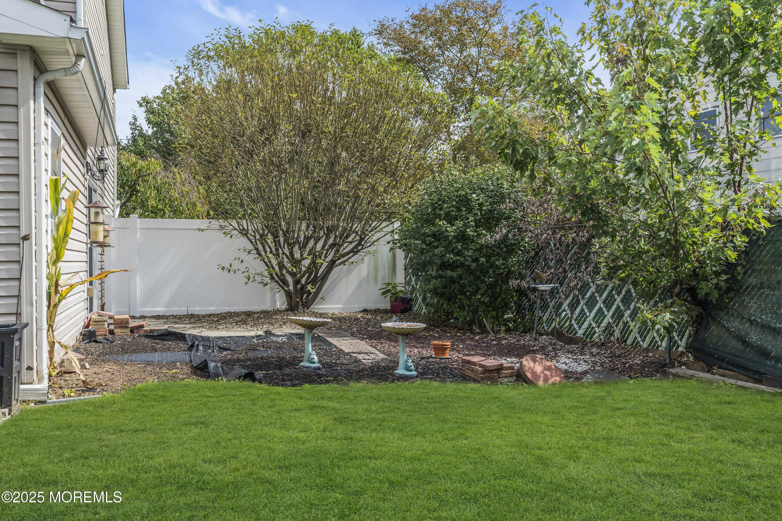 17 Yorktowne Drive