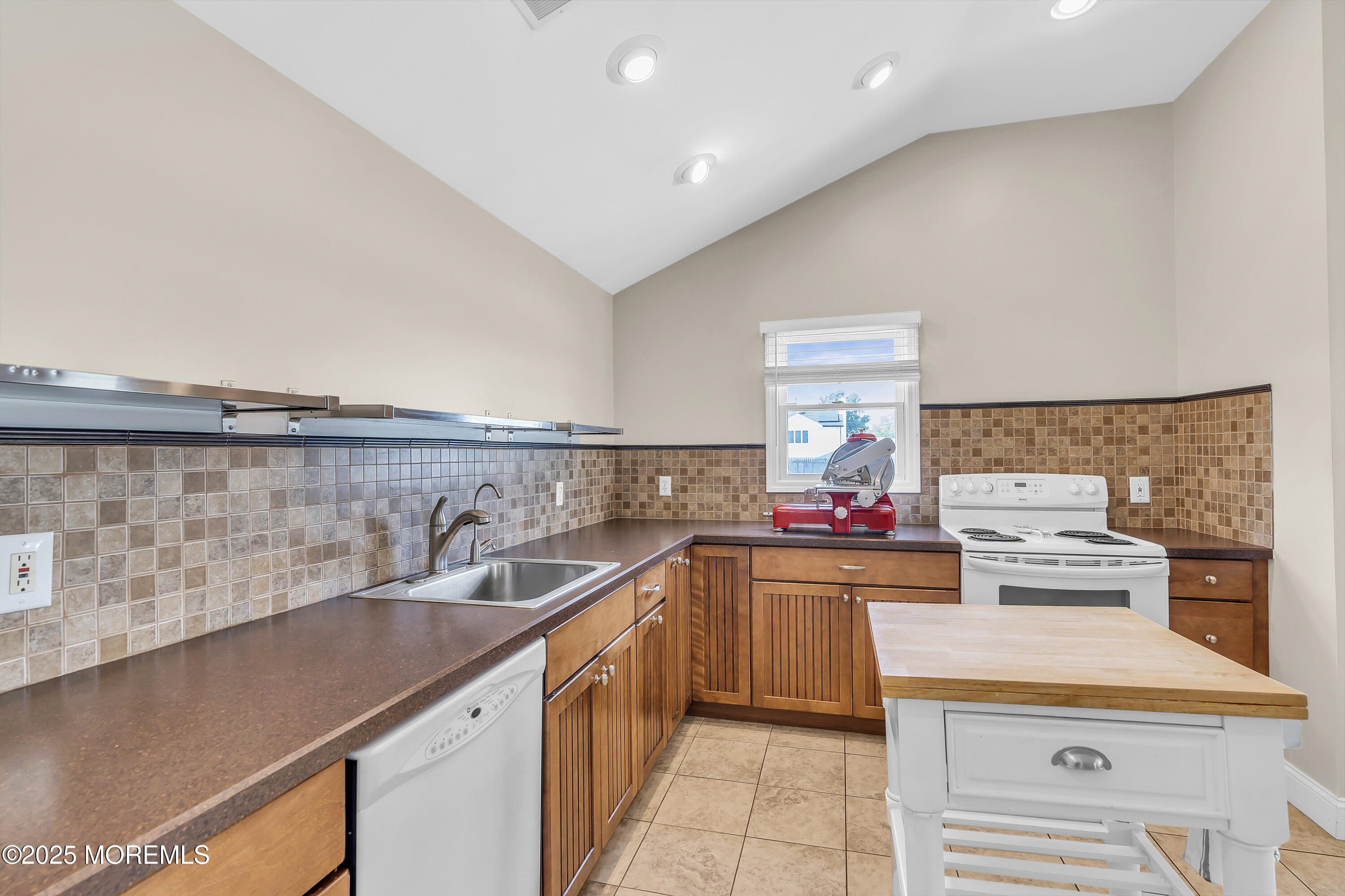17 Yorktowne Drive