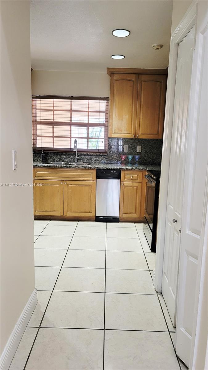 3581 SW 141st Ave Unit: 0