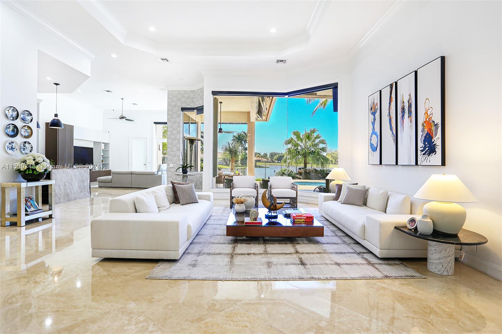 2517 Poinciana Dr