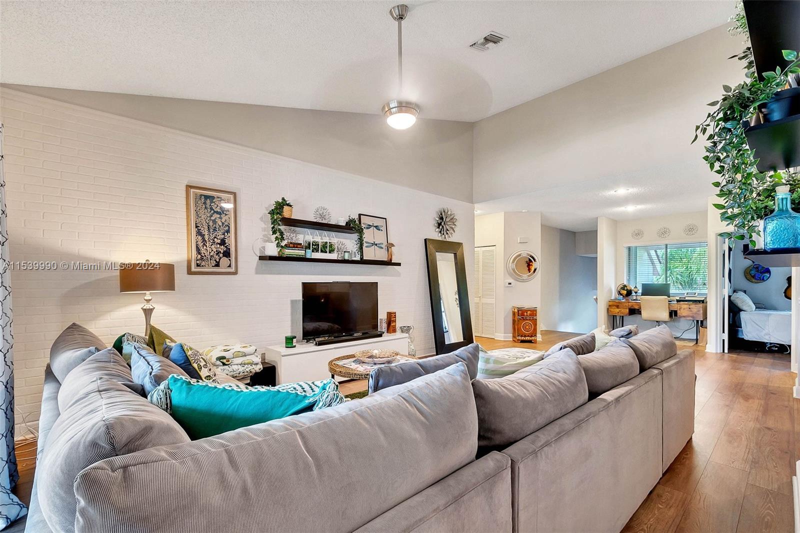 16328 Malibu Dr # 14